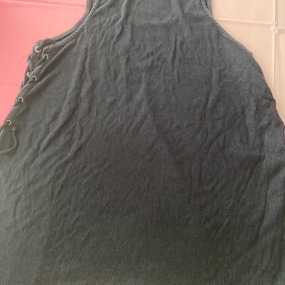 Tie Tank Top - Picture 2 of 4